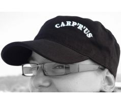 Carp ´R´ Us Kšiltovka - logo CRU fluoro niť