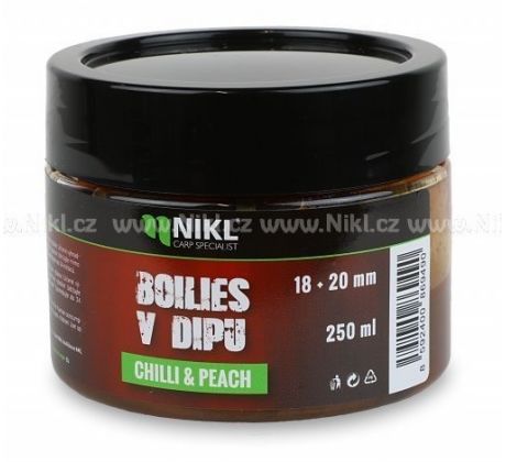 Nikl Boilies v dipu Chilli & Peach - 18+20 mm, 250 g