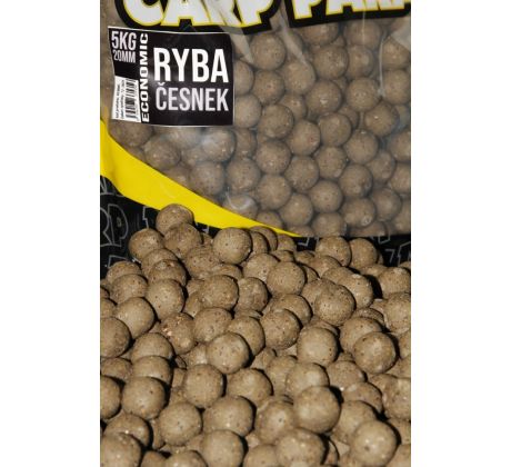 Black Carp ECONOMIC Boilies RYBA - ČESNEK 5kg 20mm